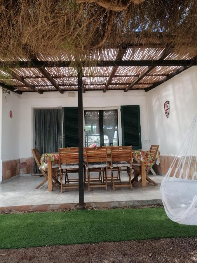 B&B Bella Calasetta Exterior foto